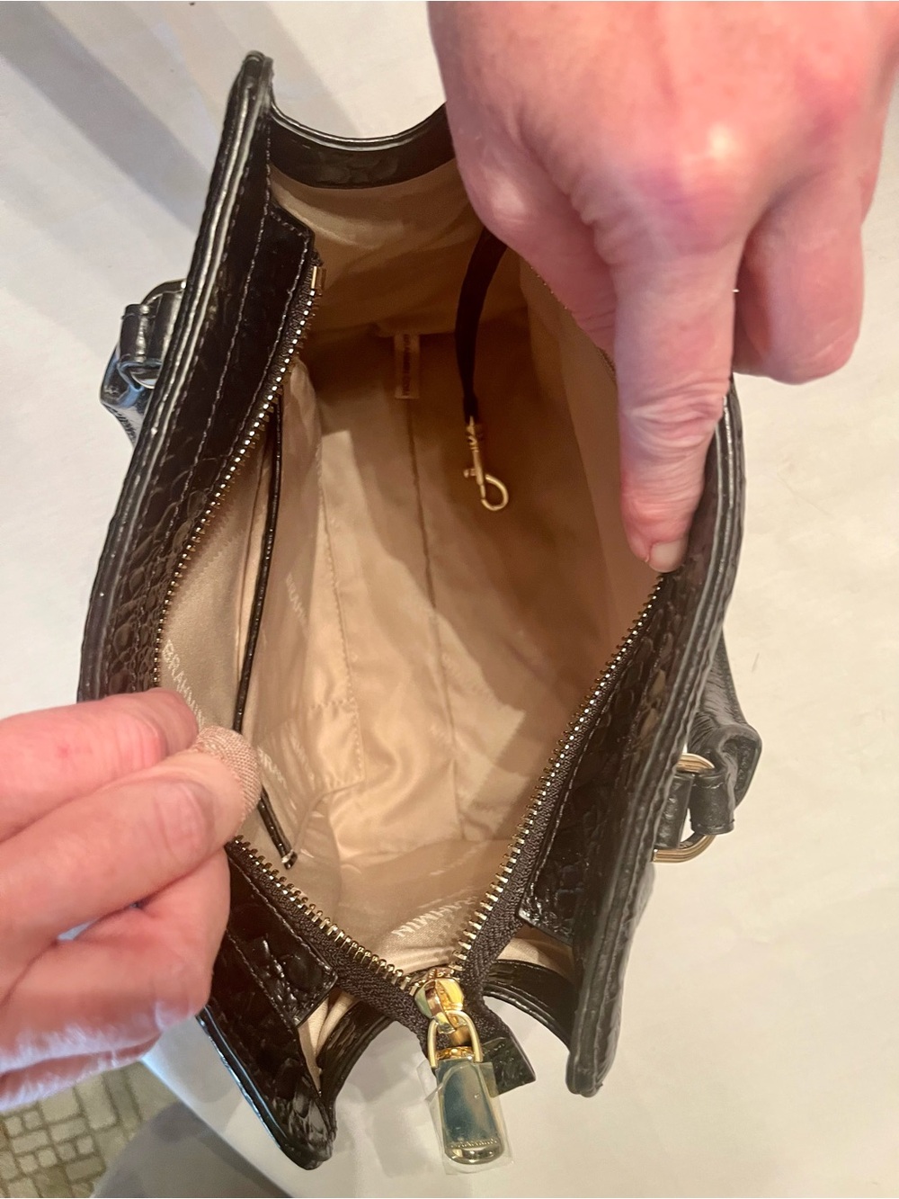 Brahmin Black Cami Satchel with Gold Hardware EUC - Picture 8 of 12